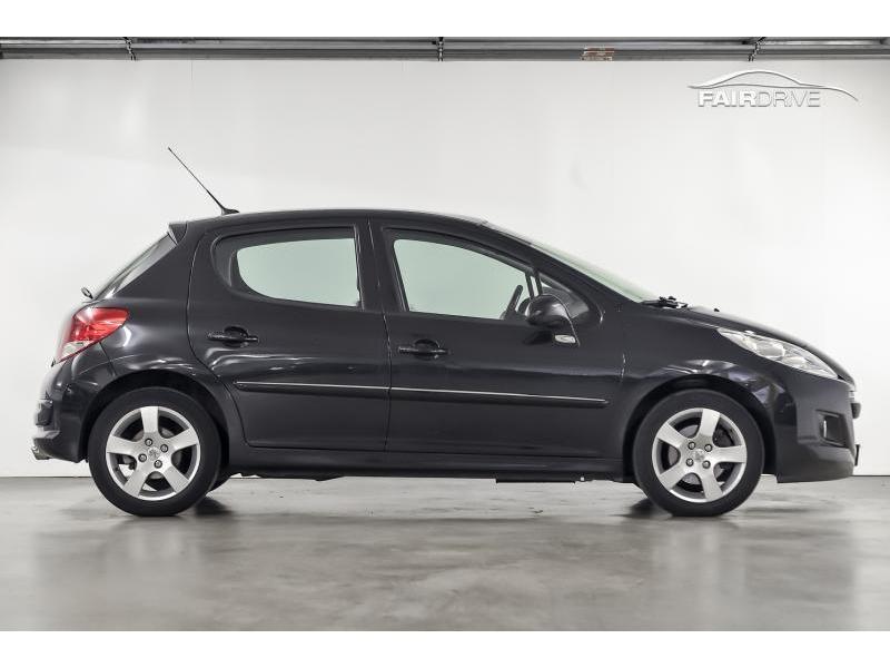 2din peugeot 207